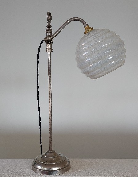  1900 vernickelte jugendstil leuchte geschweiftes wolkenglas 