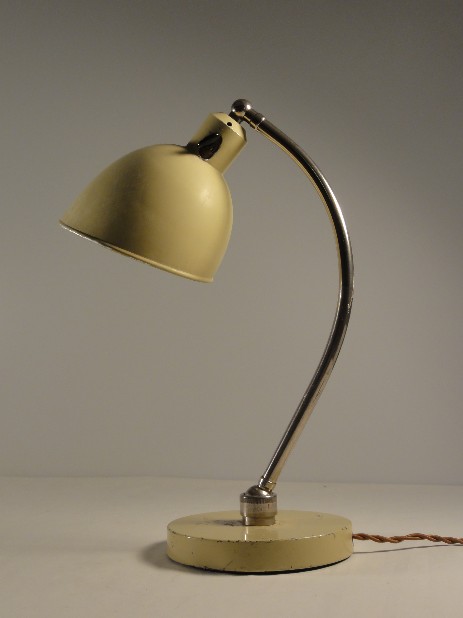rondella christian dell tablelamp mit kugelgelenk cream um 1928
