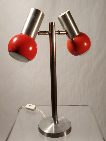sixties design lamp roter doppelspot tischleuchte alu chrom 