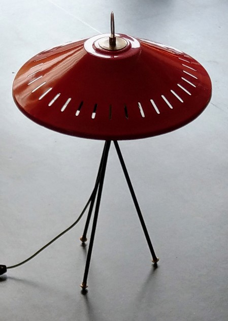 Fifties design Tripod Tellerleuchte Stil Stilnovo roter Blechschirm 1950