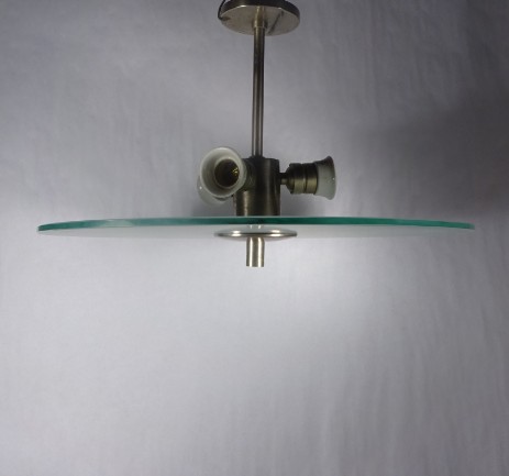 strenge modernistische deckenleuchte im bauhausstil belmag schweiz um 1930 geätzte glasplatte mit 3 lampenfassungen