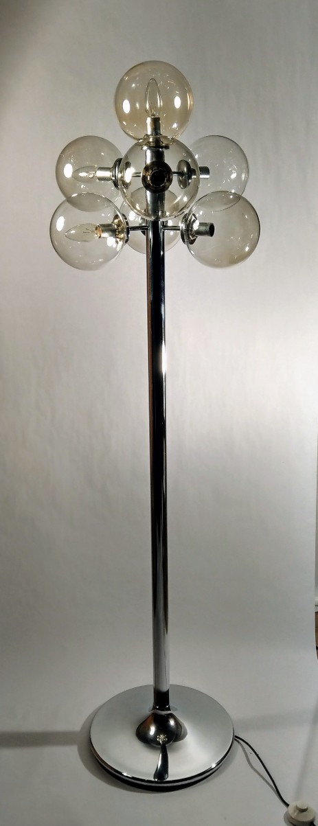  massive Chromstehleuchte mit 7 klarglaskugeln 70's design